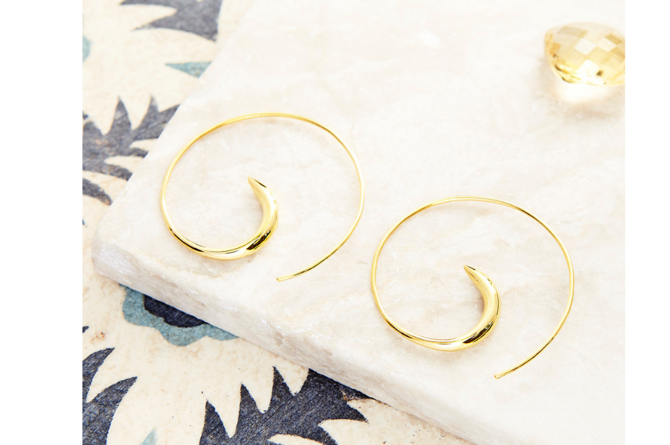 Mia Hoop Earrings In Gold